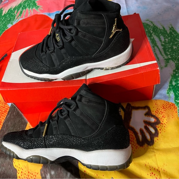 Air Jordan 11 - Picture 8 of 9